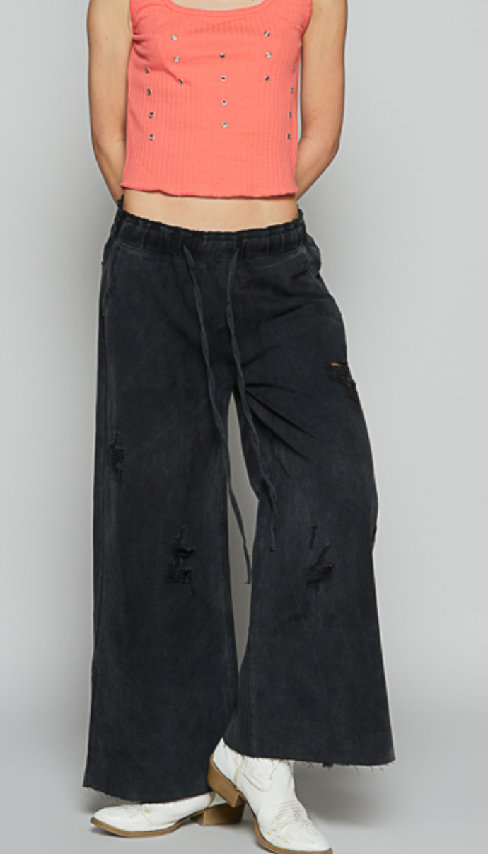 Good Feels Distressed Denim Pants - Washed Black
