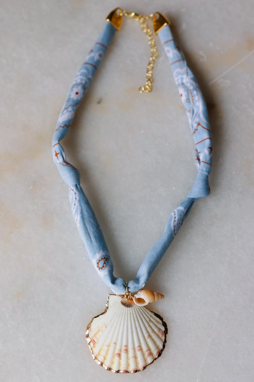 Bandana Shell Necklace - Blue