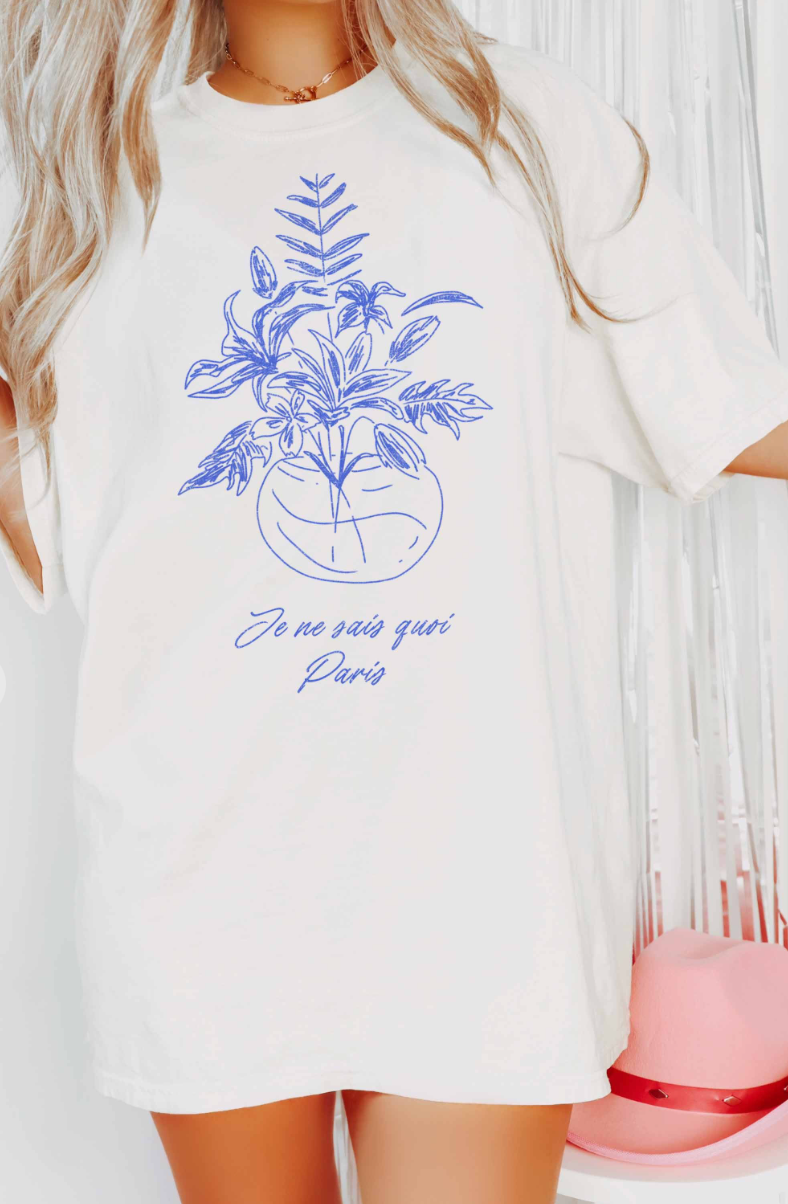Je Ne Sais Quoi T-Shirt