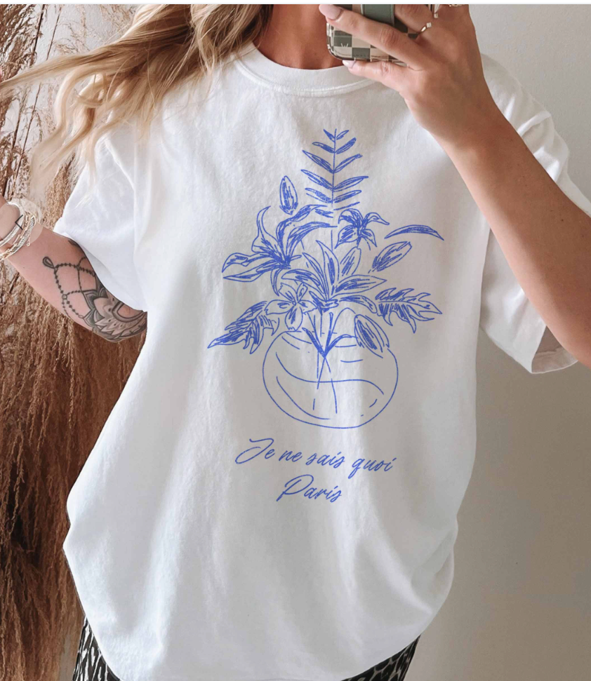 Je Ne Sais Quoi T-Shirt
