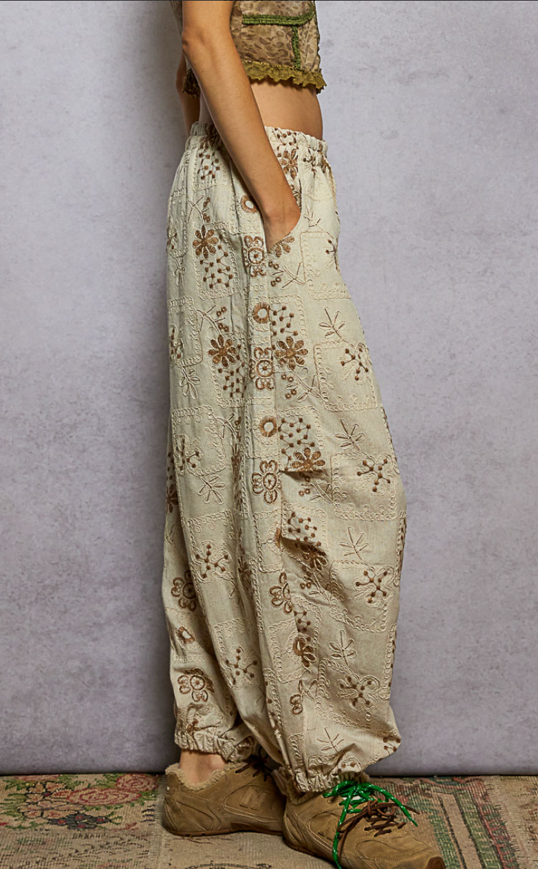 Just Vibin' Jogger Style Pants