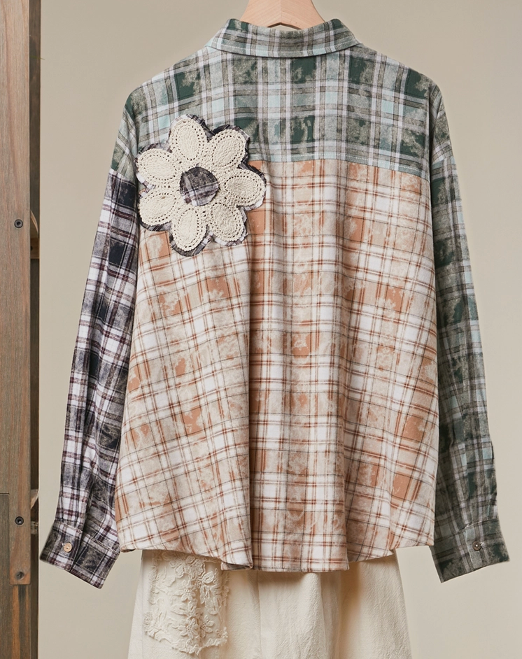 Floral Plaid Flannel-Like Shirt