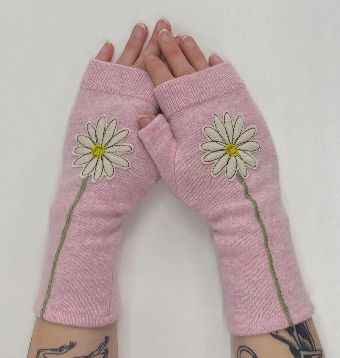 Cashmere Fingerless Gloves - Pink Daisy