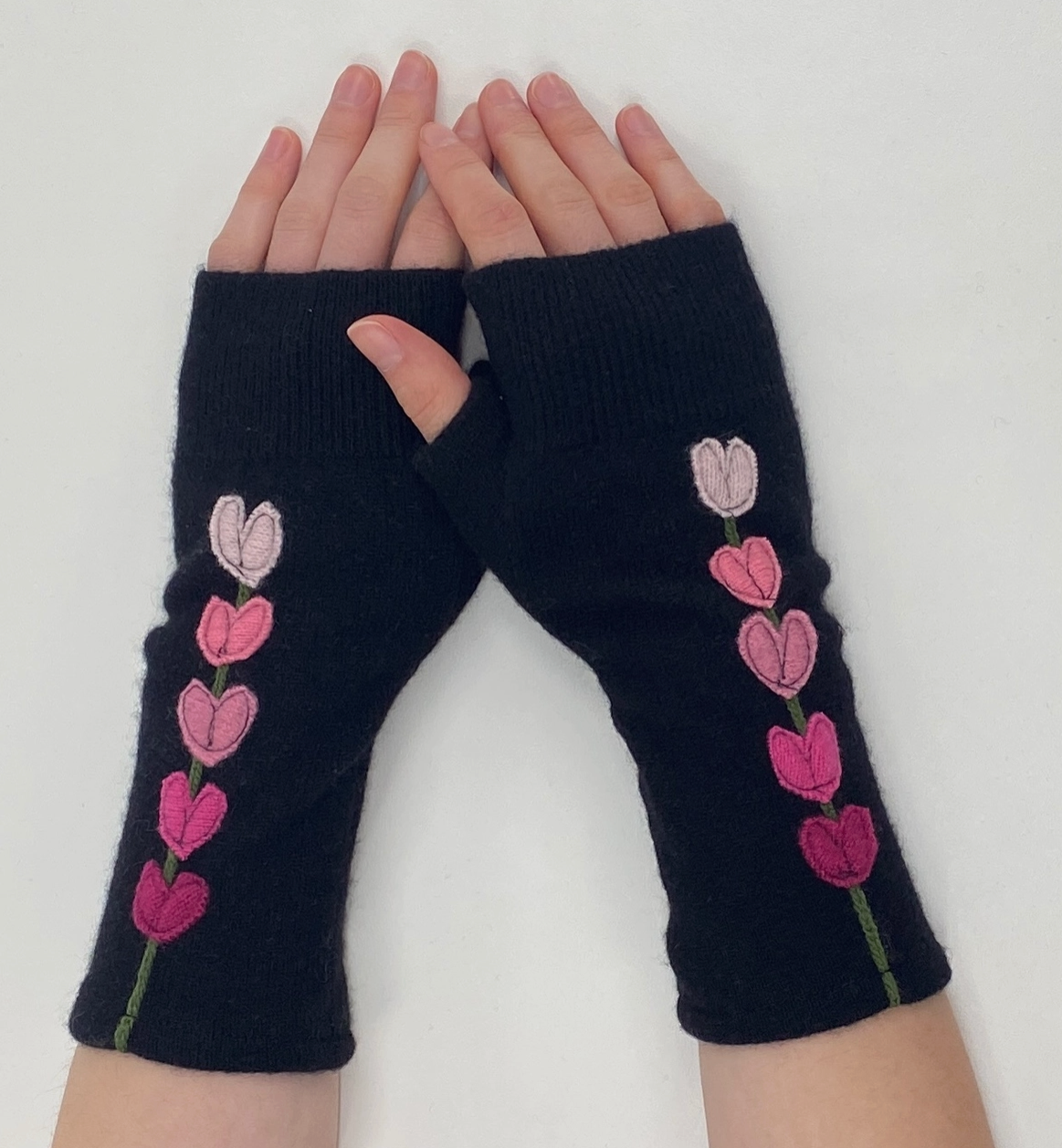 Cashmere Fingerless Gloves - Black w/ Pink Heart Lupine