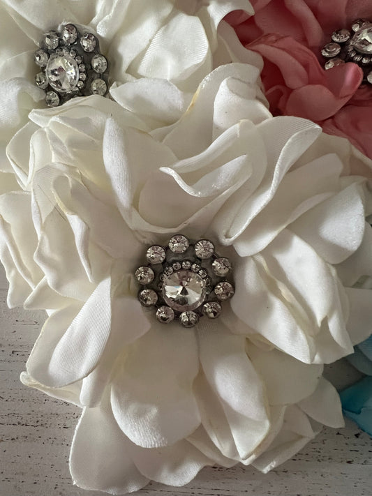 Rhinestone Flower Brooch/Pin - Cream