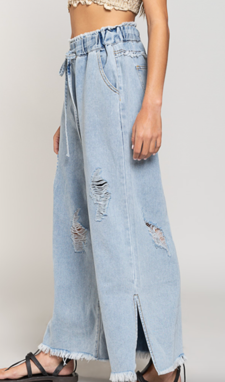 Good Feels Distressed Denim Pants