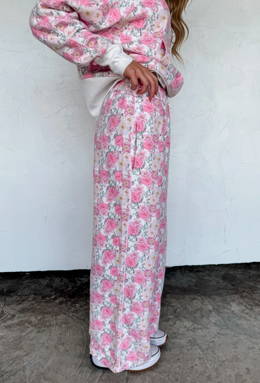 Pink Flower Garden - Sweatpants