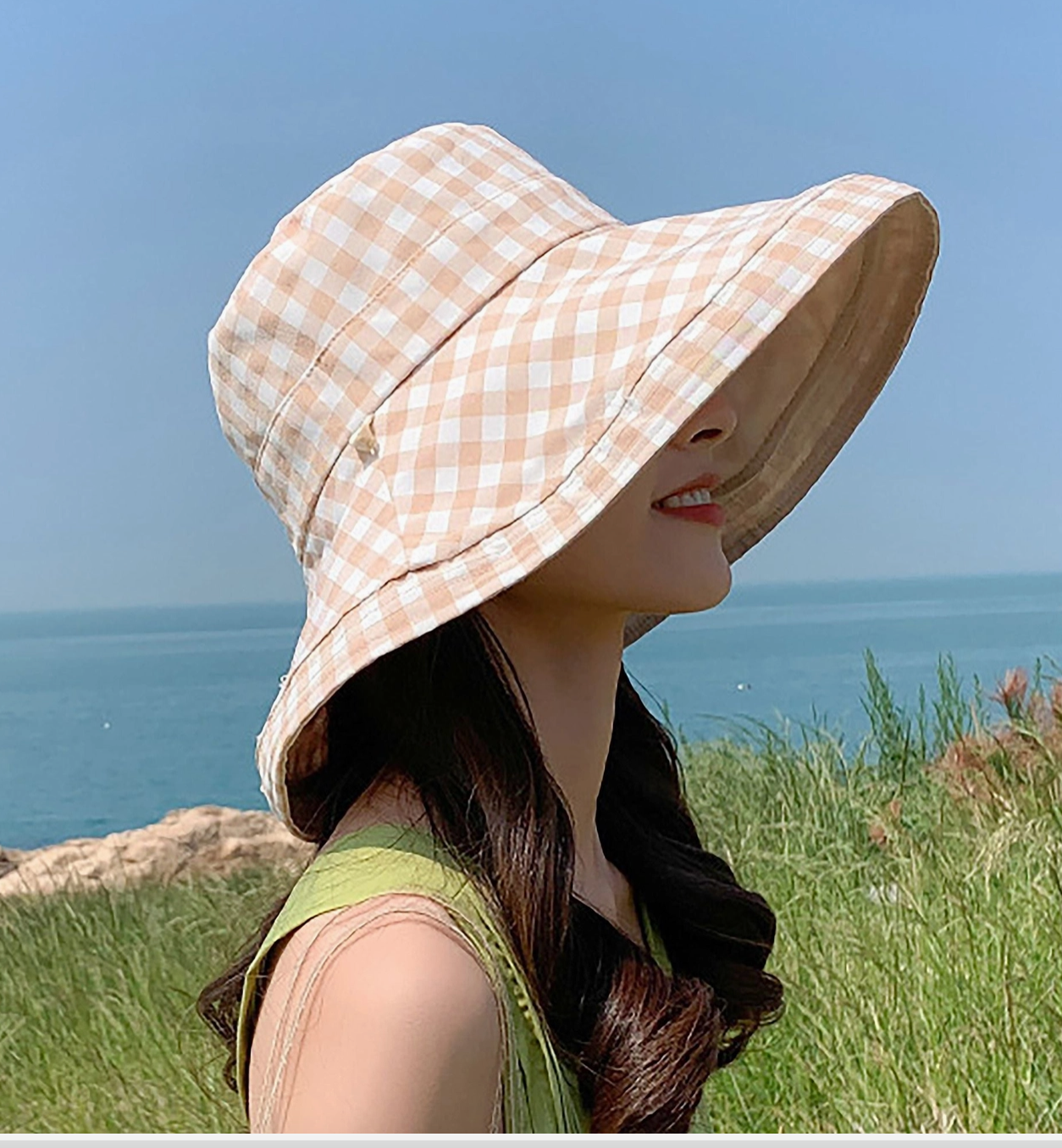 Reversible Bucket Hat - Tan