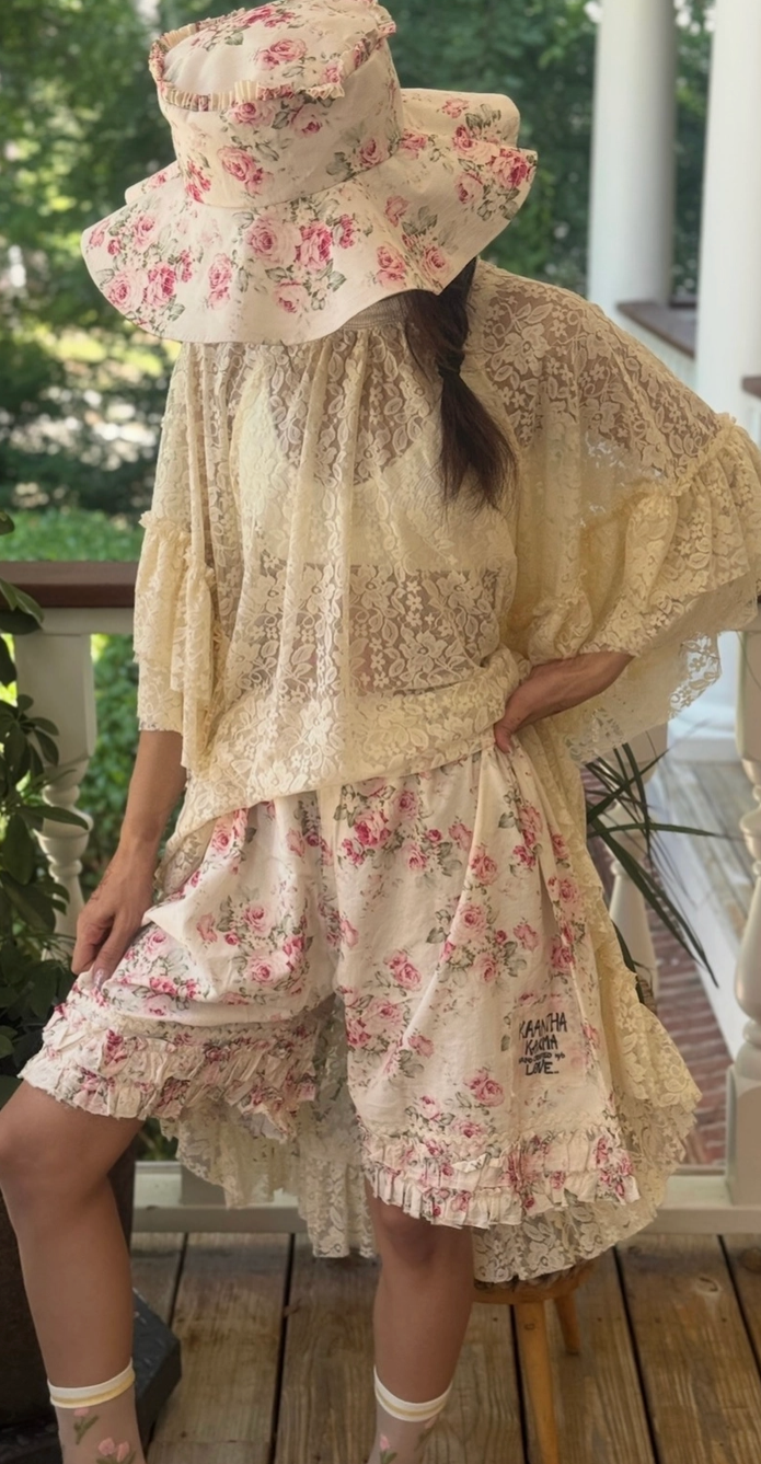 Cottage Core Rose Ruffled Shorts
