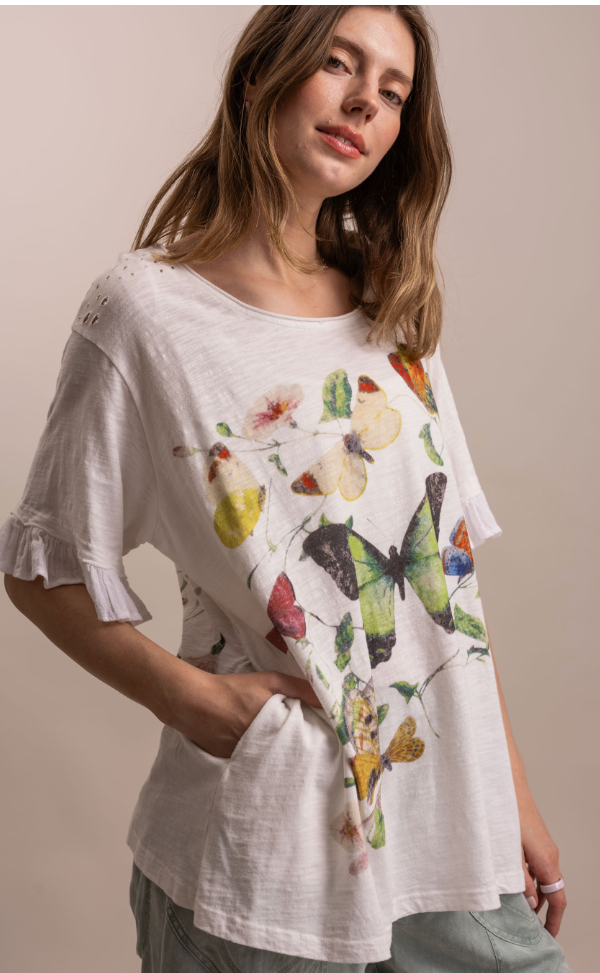 Mariposa Oversized T-Shirt w/ Pockets